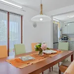 Вилла Maras With Yard, 400 M To The