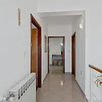 Вилла Maras With Yard, 400 M To The