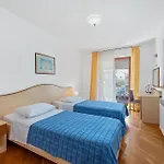 Вилла Maras With Yard, 400 M To The