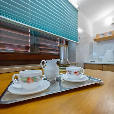 Villa Maras With Yard, 400 M To The