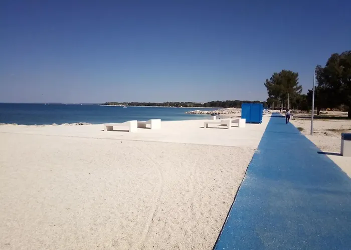 Maras With Yard, 400 M To The Villa *