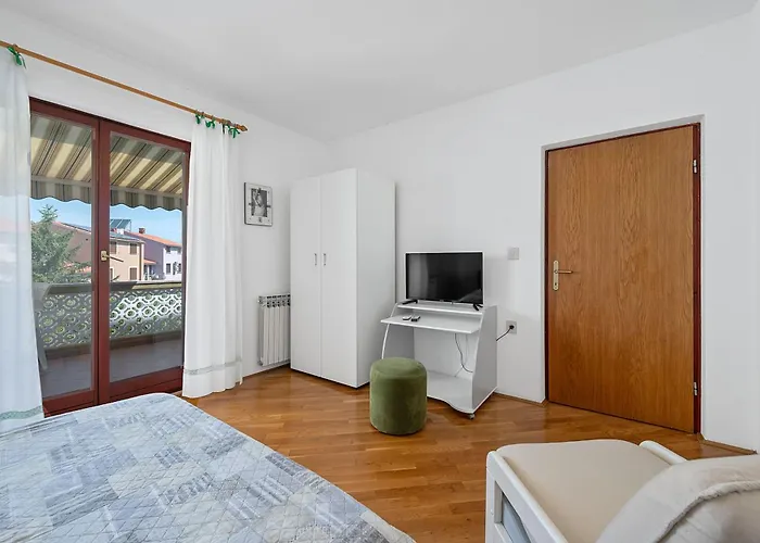 Maras With Yard, 400 M To The *